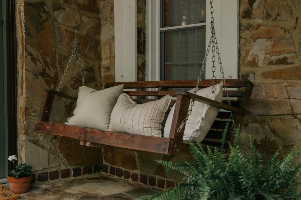 The Woodlawn Tudor Hot Springs Exterior photo